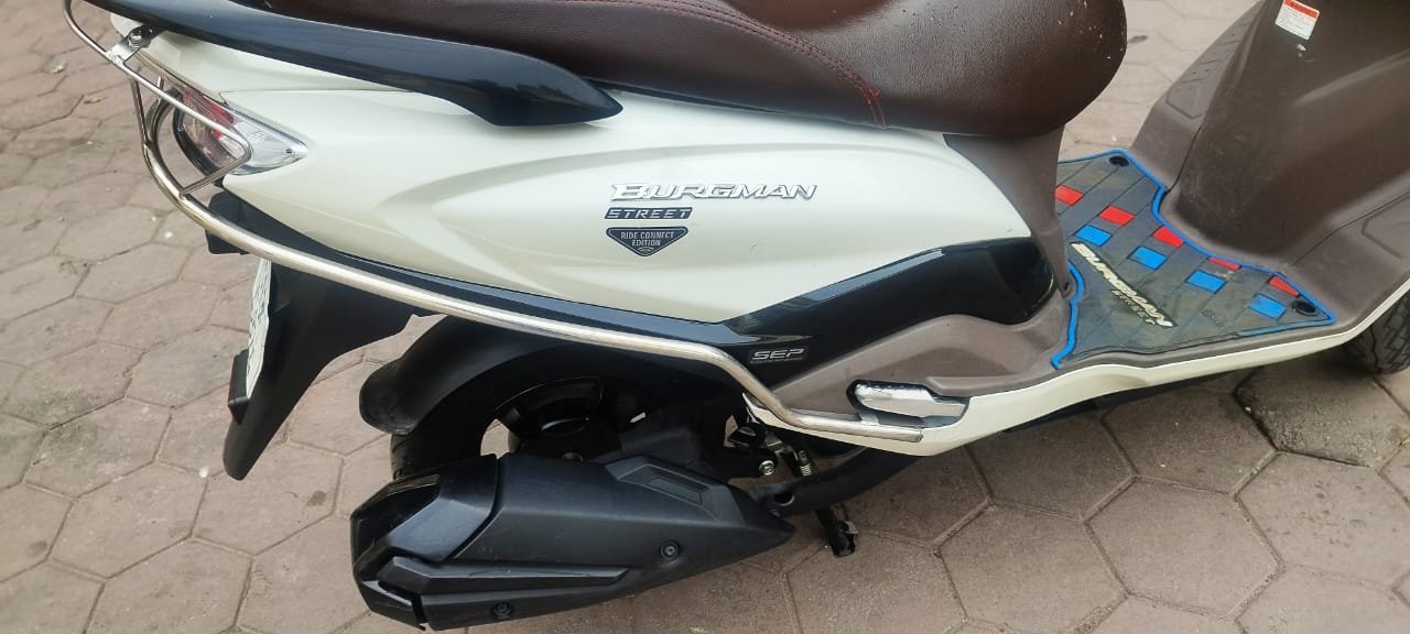 Burgmam urgent sale 